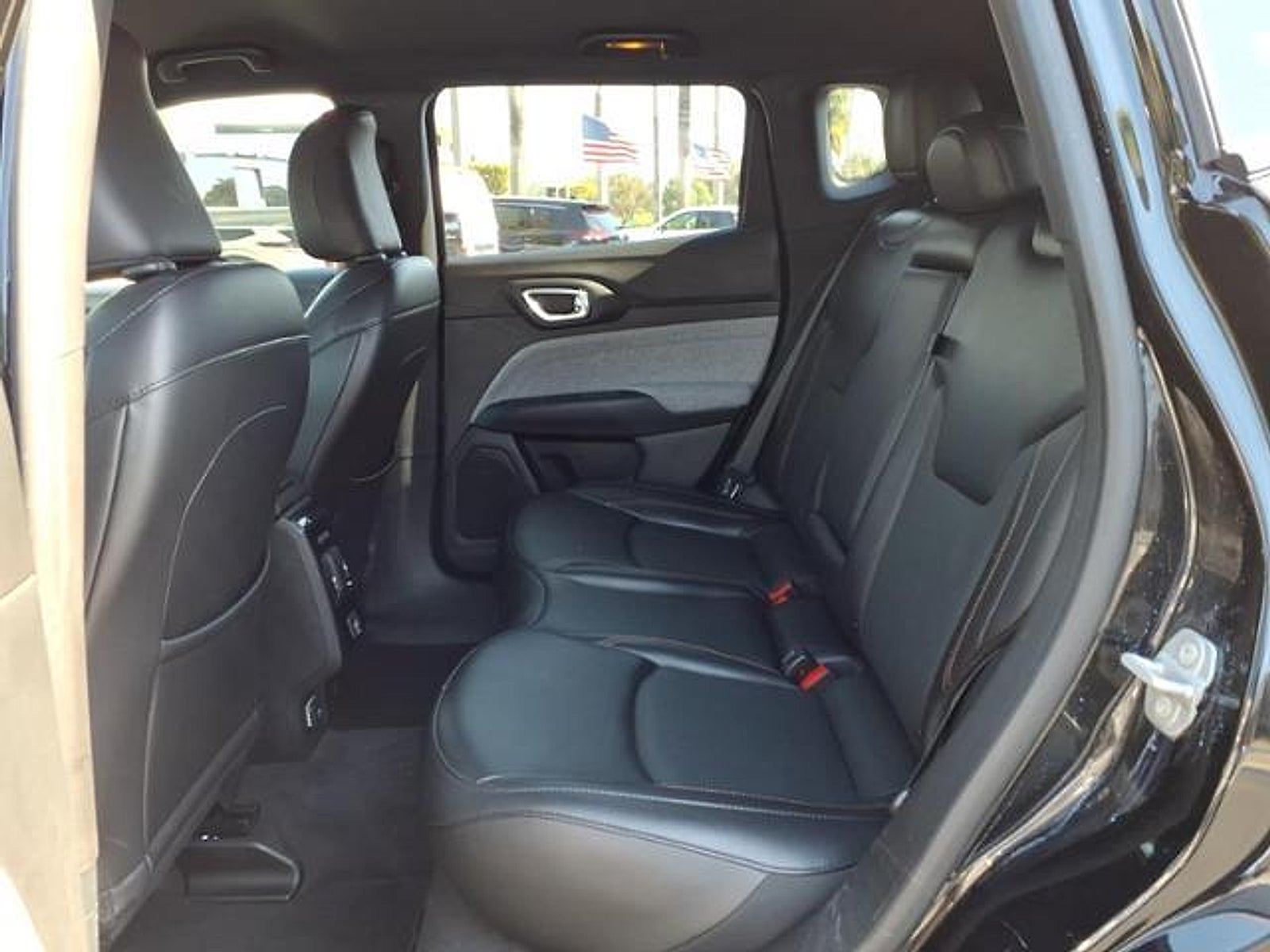 2023 Jeep Compass Latitude Lux FWD