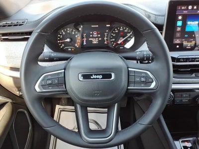 2023 Jeep Compass Latitude Lux FWD