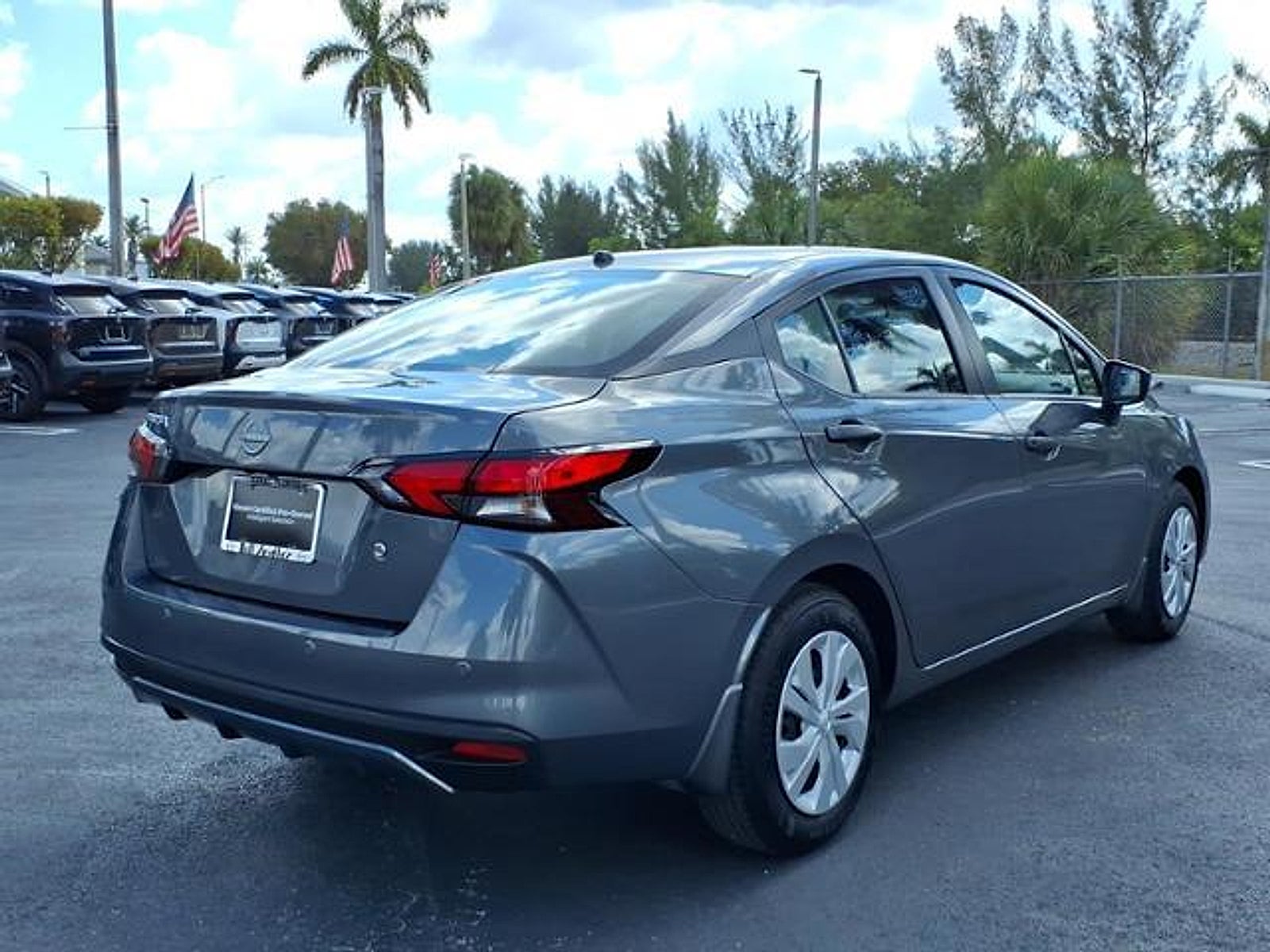 2025 Nissan Versa 1.6 S