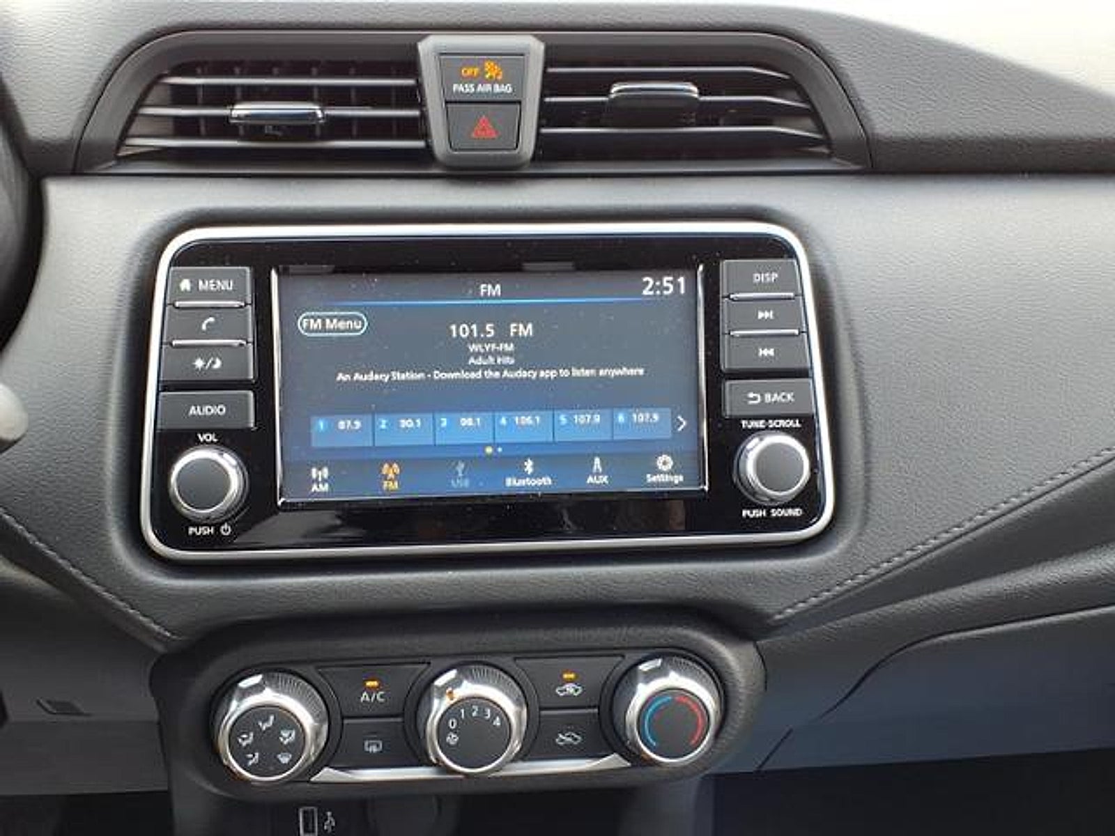 2025 Nissan Versa 1.6 S