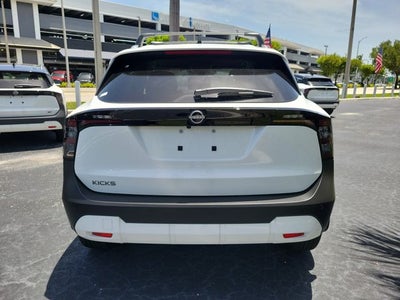 2026 Nissan Kicks SV