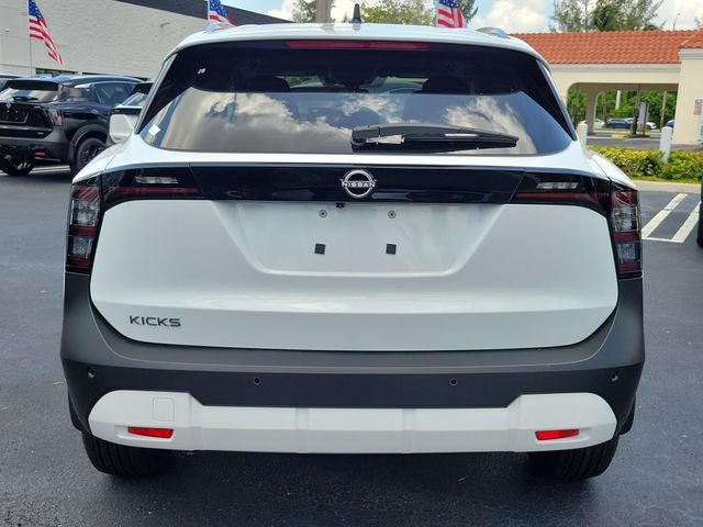 2026 Nissan Kicks SV