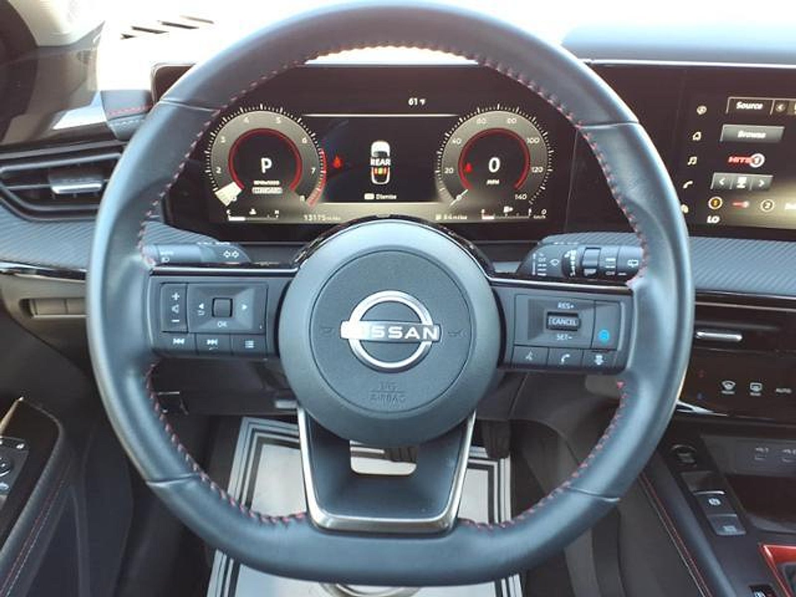 2025 Nissan Kicks SR FWD