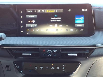 2025 Nissan Kicks SR FWD