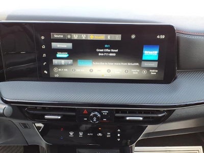 2025 Nissan Kicks SR FWD