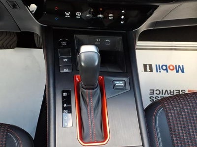2025 Nissan Kicks SR FWD