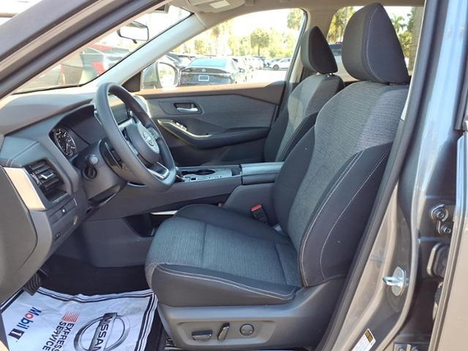 2023 Nissan Rogue SV FWD