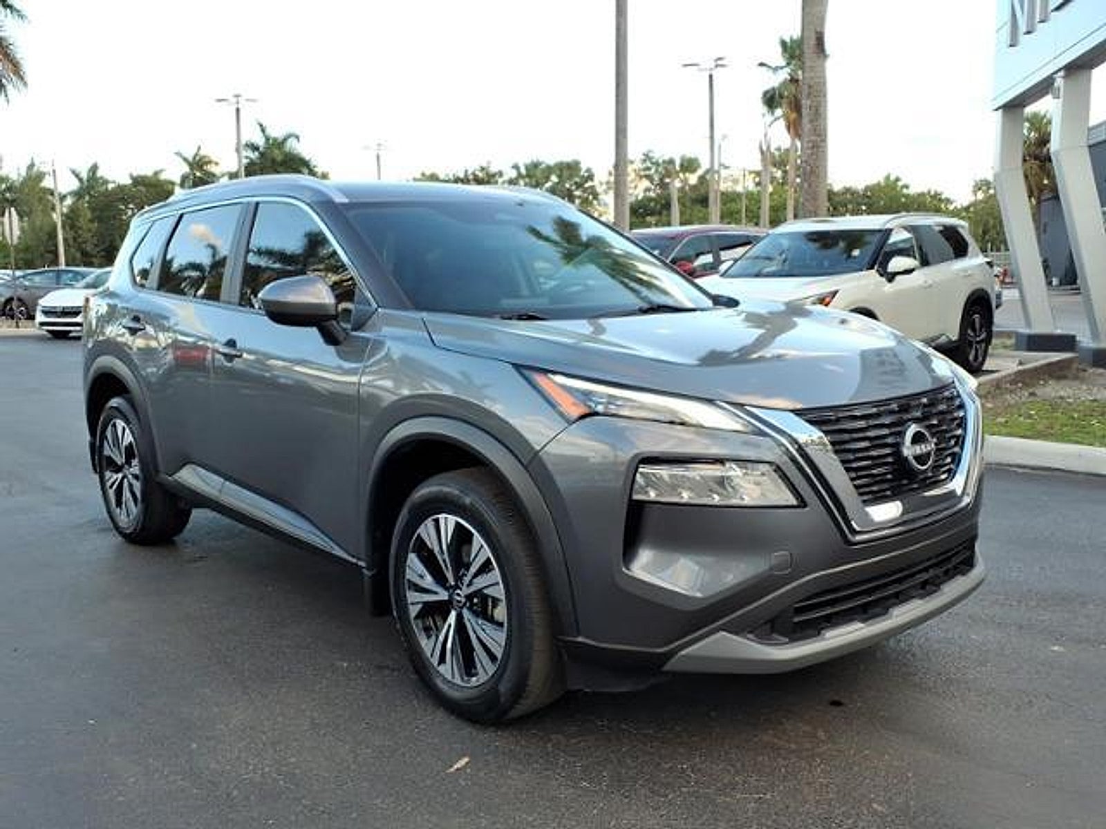 2023 Nissan Rogue SV FWD
