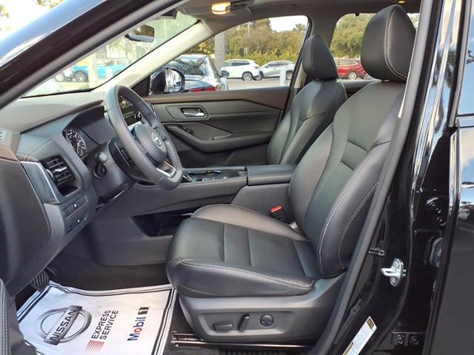 2023 Nissan Rogue SL FWD