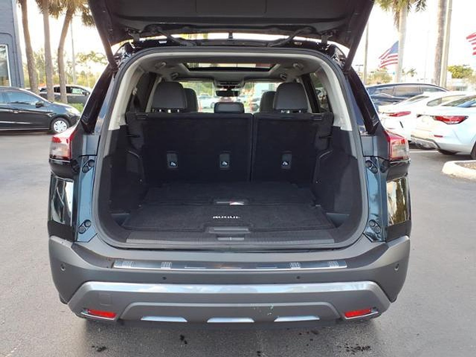 2023 Nissan Rogue SL FWD