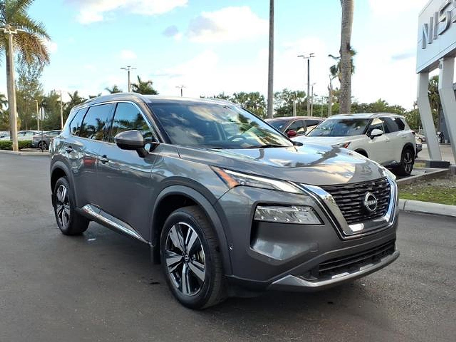 2023 Nissan Rogue SL FWD