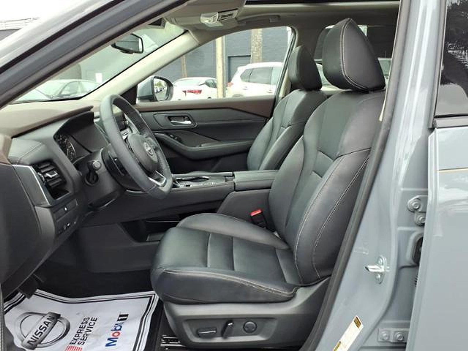 2023 Nissan Rogue SL FWD