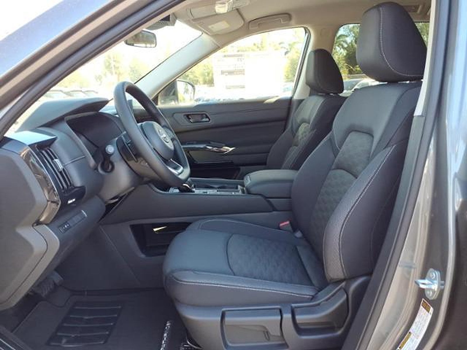 2026 Nissan Pathfinder S