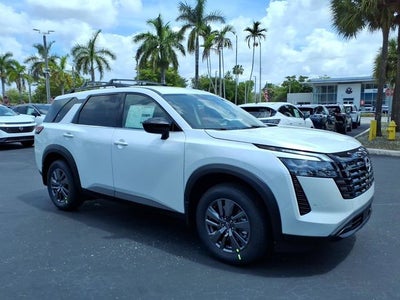 2026 Nissan Pathfinder SV
