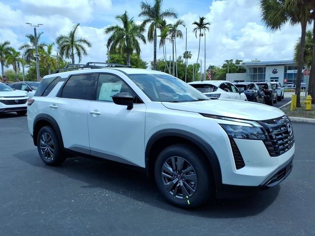 2026 Nissan Pathfinder SV