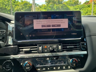 2026 Nissan Pathfinder SV
