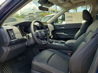 2026 Nissan Pathfinder SL