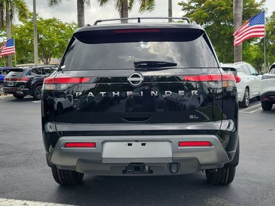 2026 Nissan Pathfinder SL
