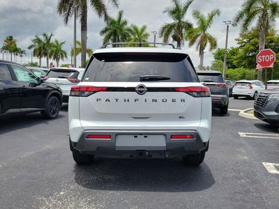 2026 Nissan Pathfinder SL
