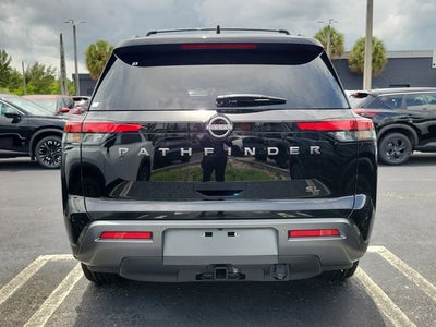 2026 Nissan Pathfinder SL