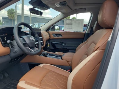 2026 Nissan Pathfinder Platinum