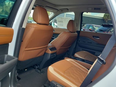 2026 Nissan Pathfinder Platinum