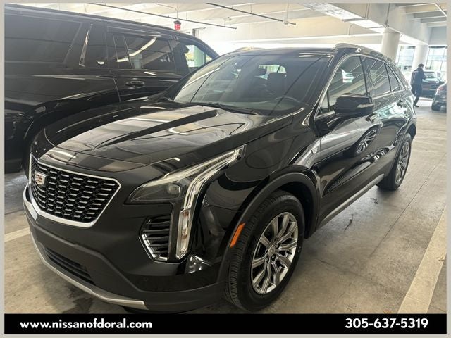 2022 Cadillac XT4 Premium Luxury