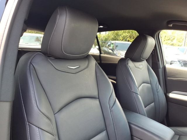 2022 Cadillac XT4 Premium Luxury