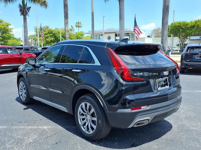 2022 Cadillac XT4 Premium Luxury