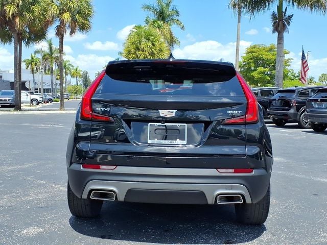 2022 Cadillac XT4 Premium Luxury