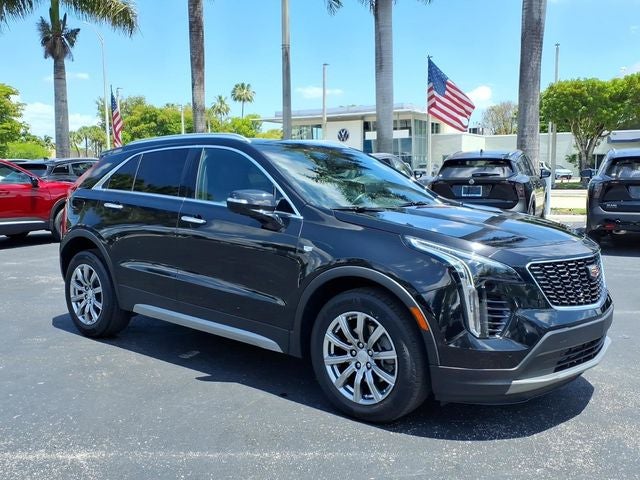 2022 Cadillac XT4 Premium Luxury