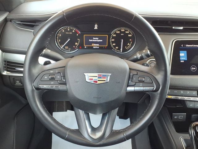 2022 Cadillac XT4 Premium Luxury