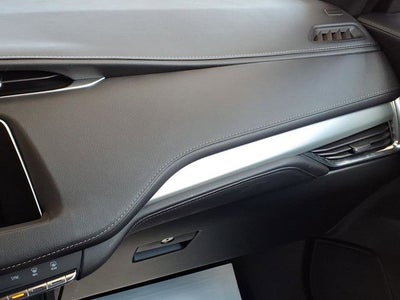 2022 Cadillac XT4 Premium Luxury