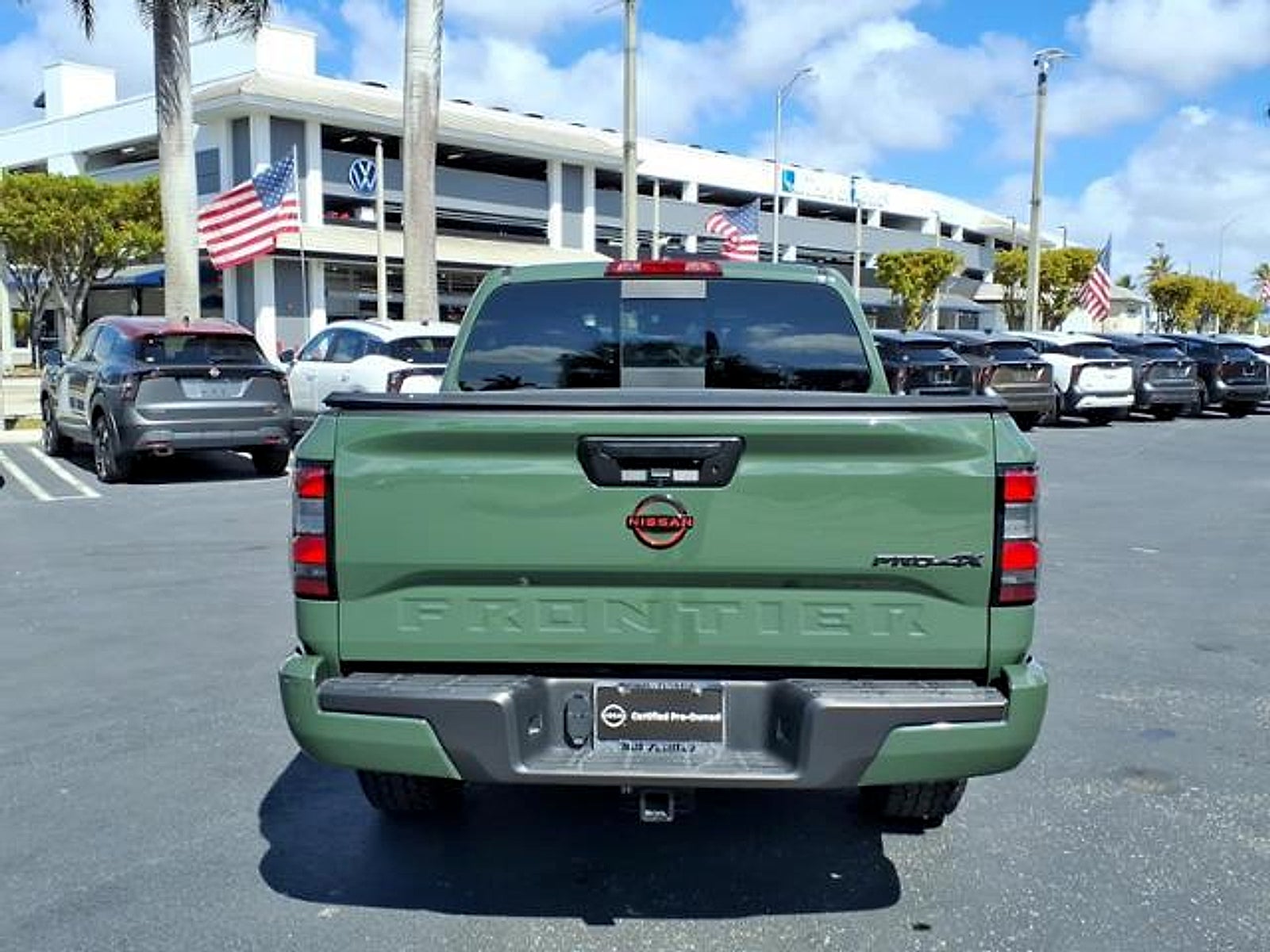 2023 Nissan Frontier Base