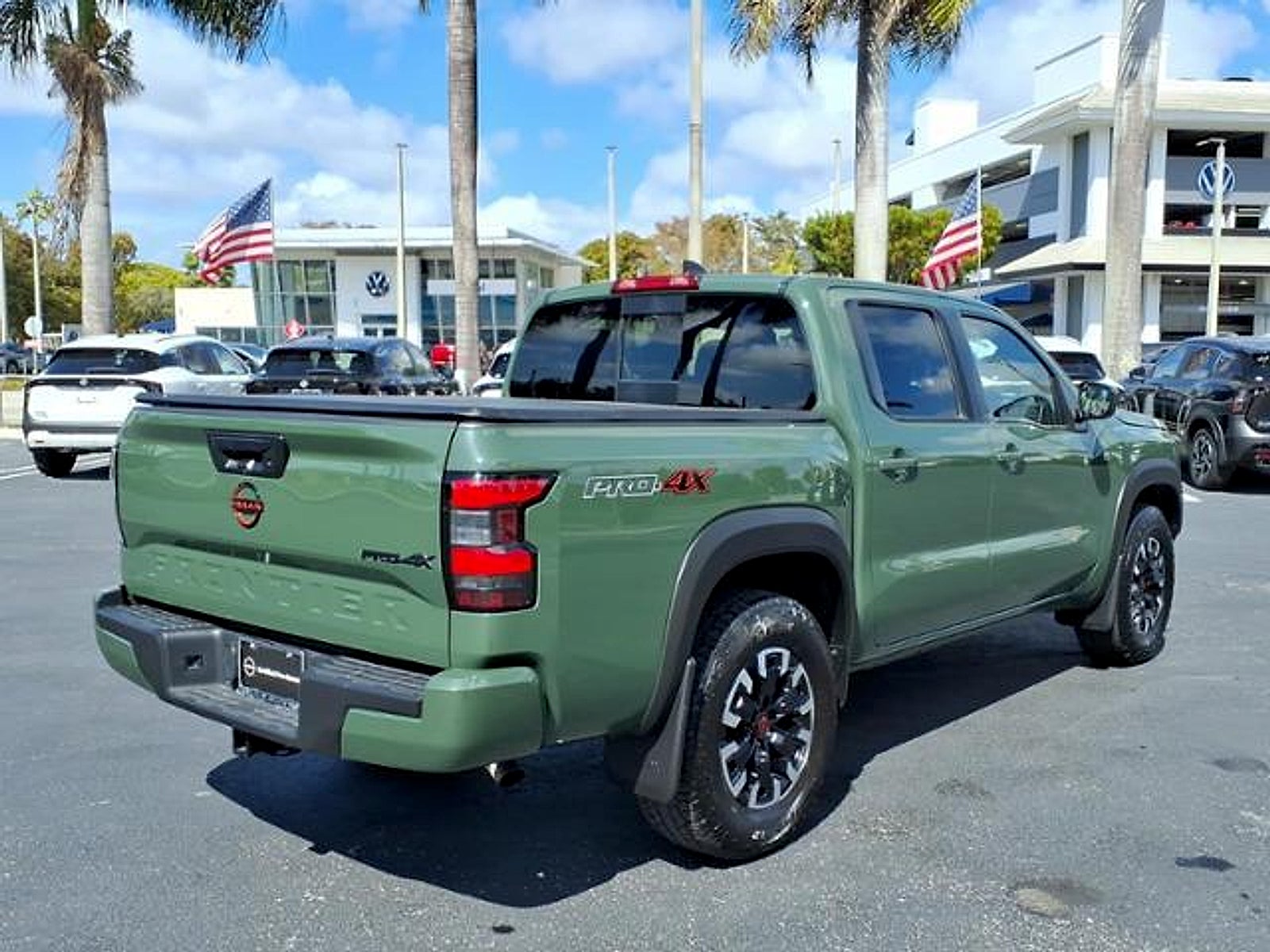 2023 Nissan Frontier Base