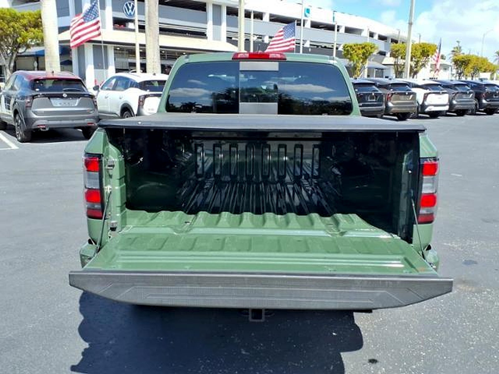 2023 Nissan Frontier Base