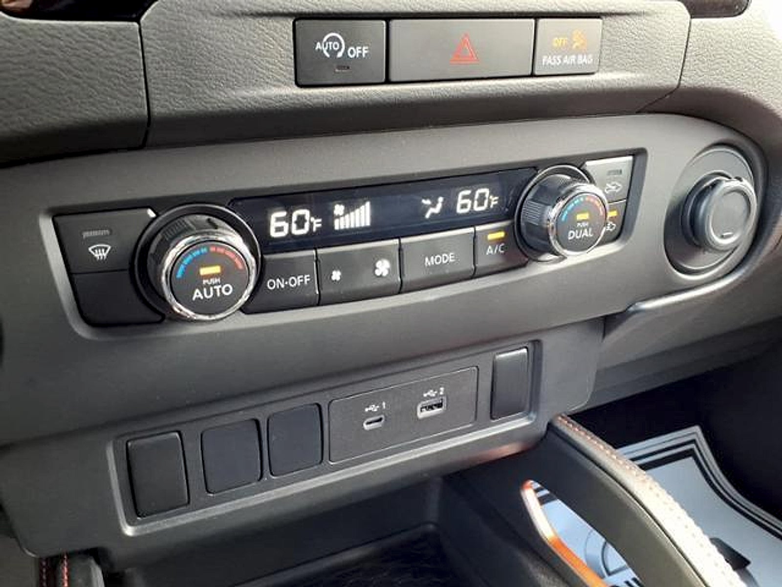 2023 Nissan Frontier Base