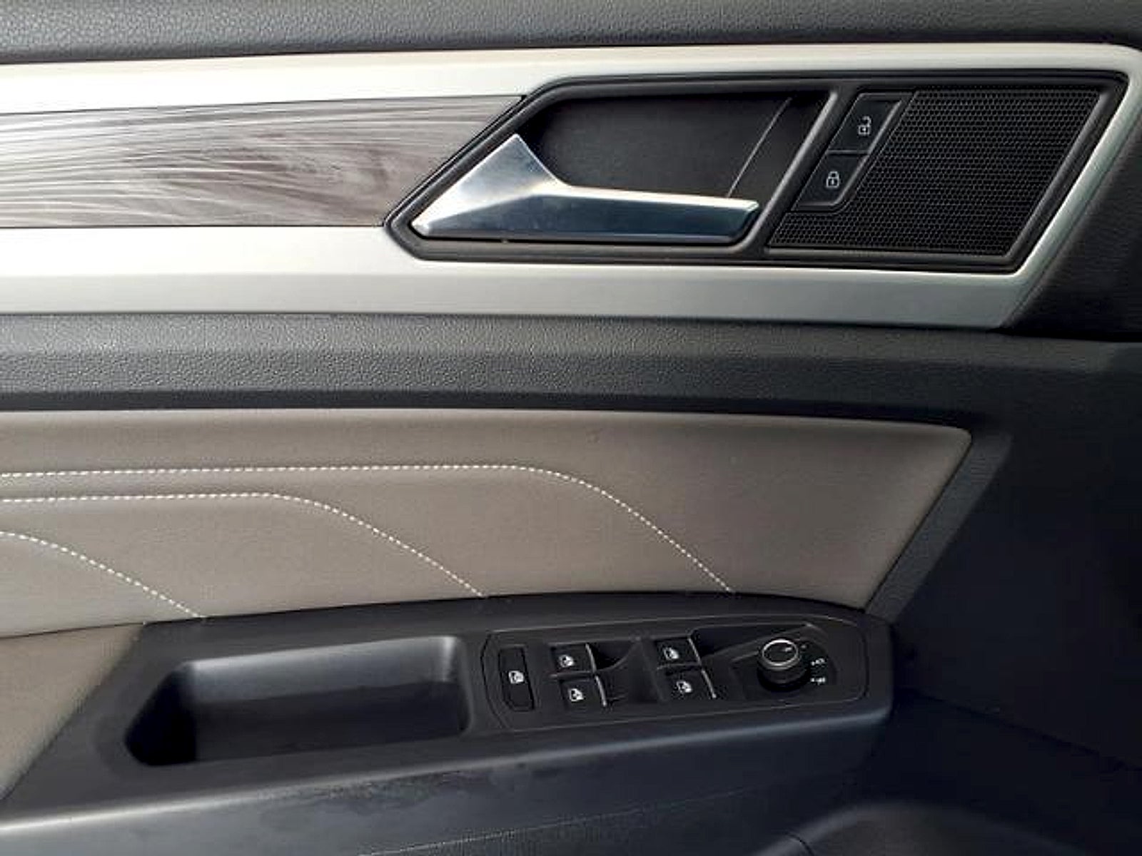 2021 Volkswagen Atlas Cross Sport 3.6L V6 SE w/Technology