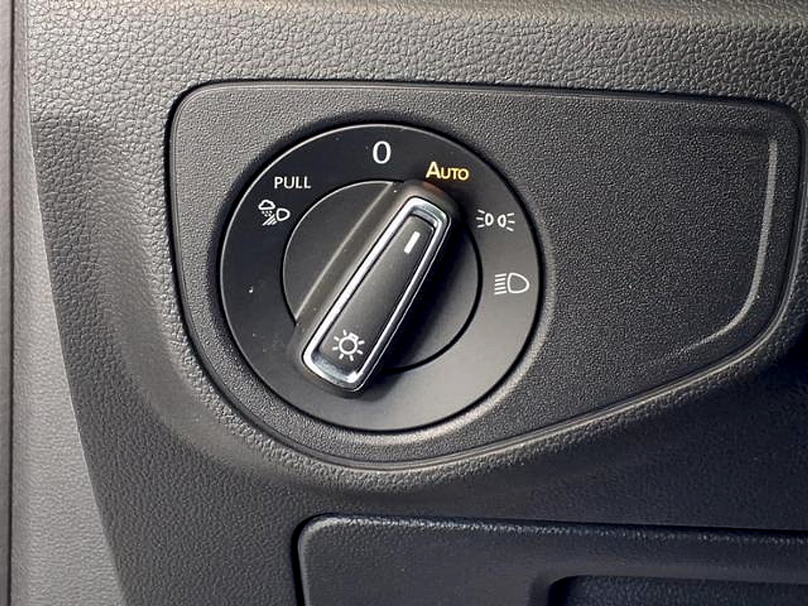 2021 Volkswagen Atlas Cross Sport 3.6L V6 SE w/Technology