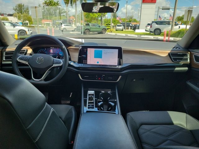 2024 Volkswagen Atlas 2.0T SE w/Technology