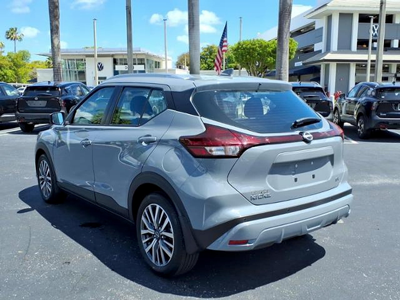 2023 Nissan Kicks SV Xtronic CVT