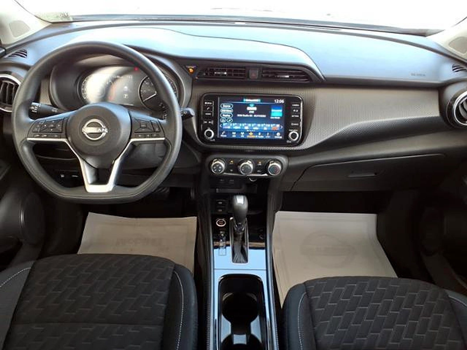 2023 Nissan Kicks SV Xtronic CVT