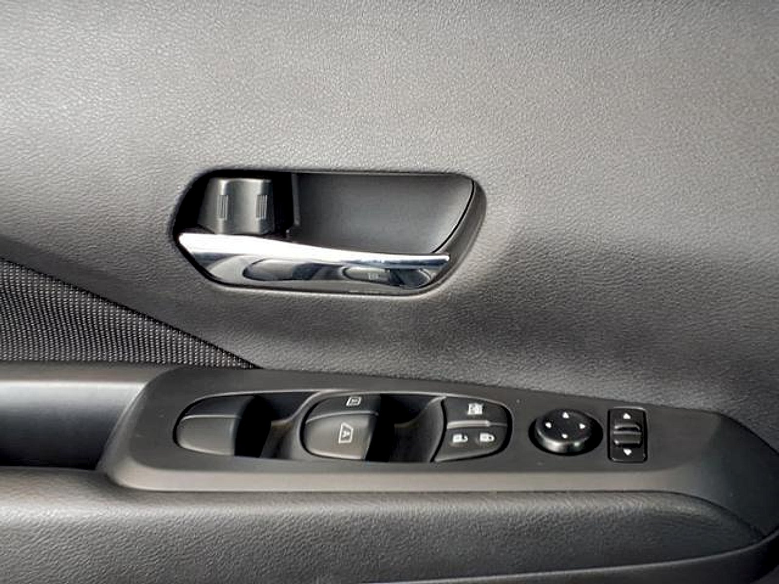 2023 Nissan Kicks SV Xtronic CVT