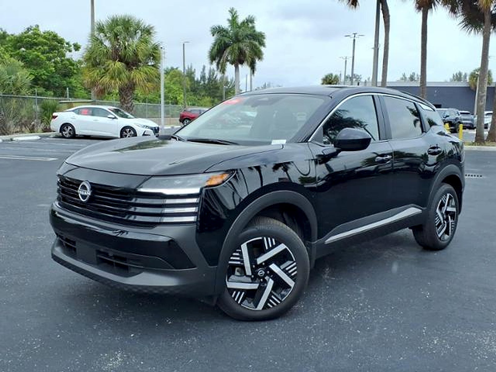 2025 Nissan Kicks SV