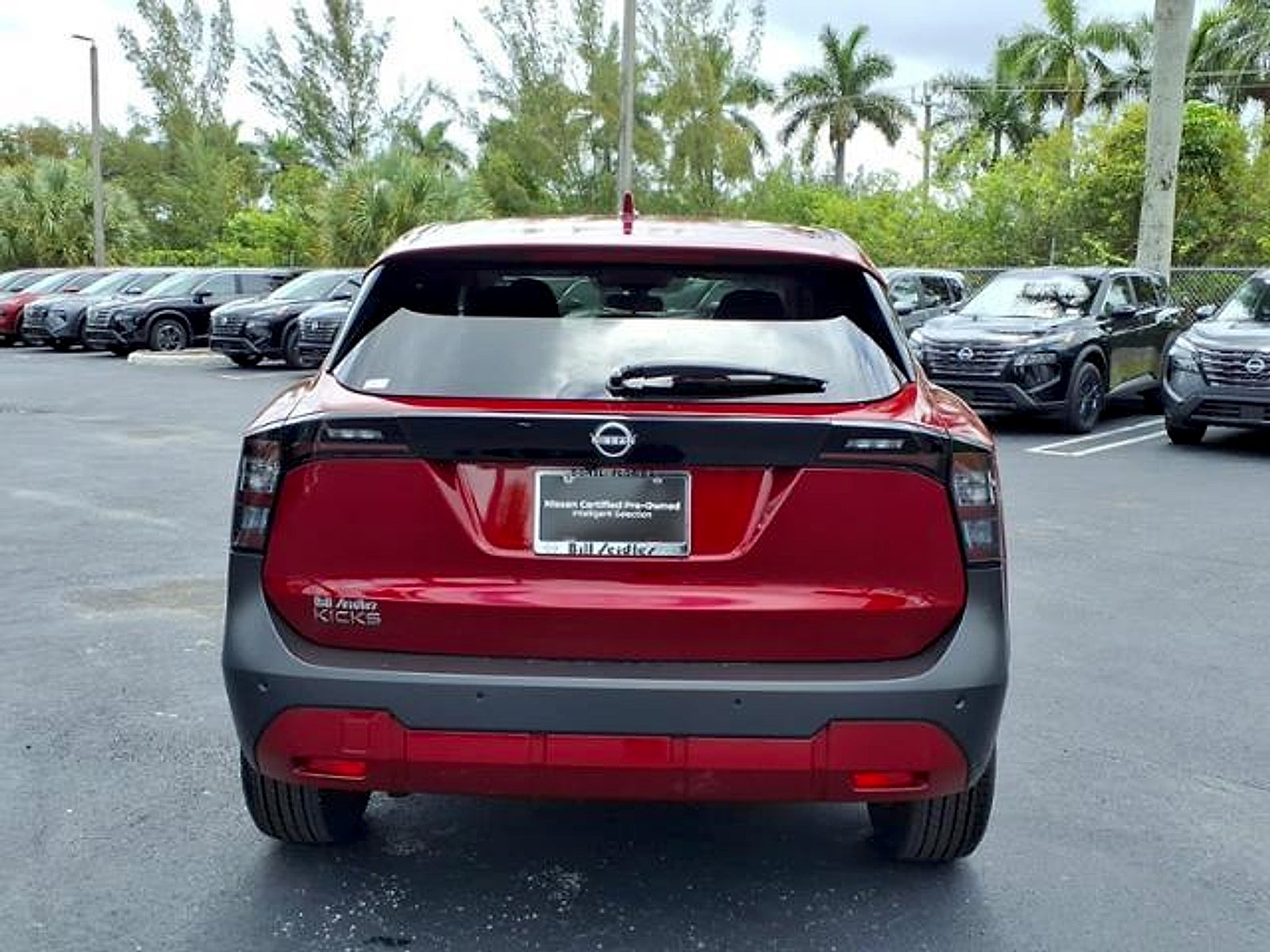 2025 Nissan Kicks SV