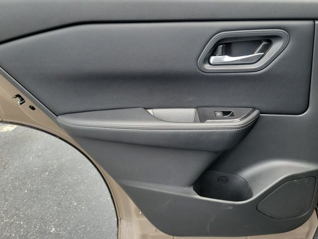 2025 Nissan Rogue SV FWD