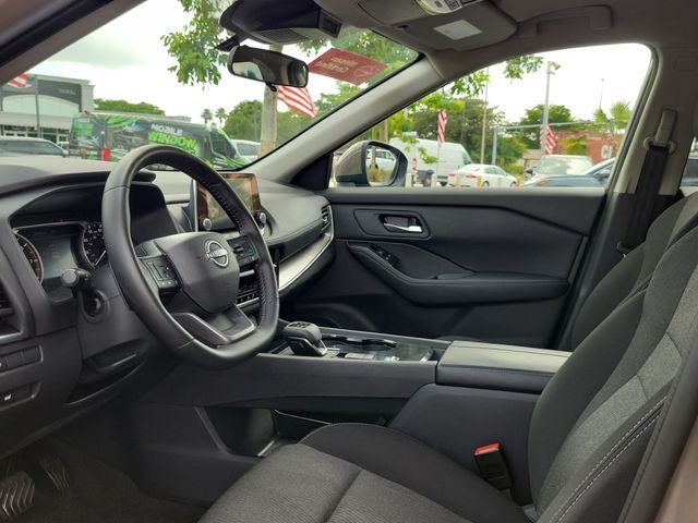 2025 Nissan Rogue SV FWD