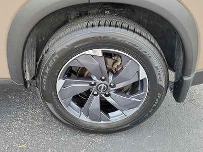 2025 Nissan Rogue SV FWD