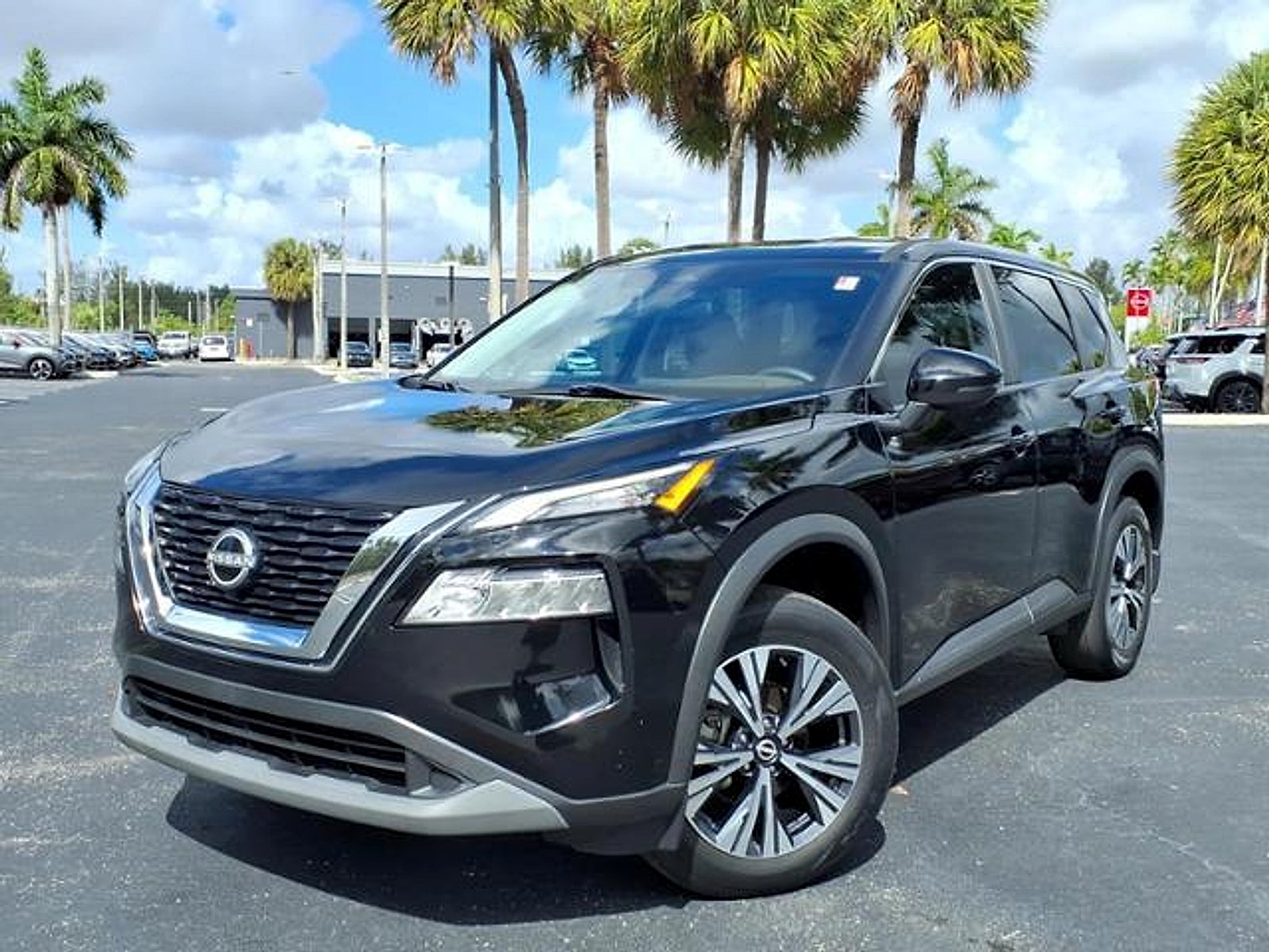 2022 Nissan Rogue SV FWD