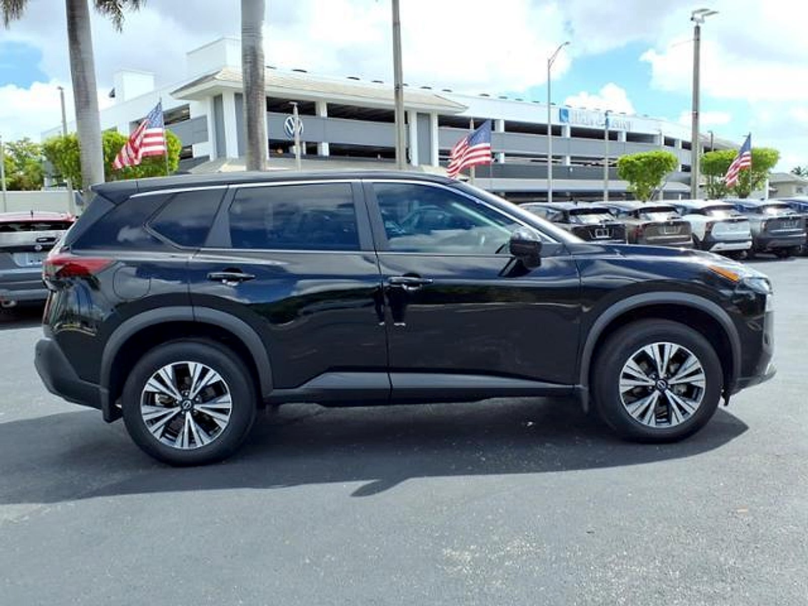 2022 Nissan Rogue SV FWD